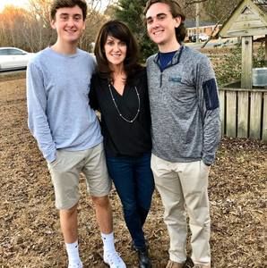 Meet your Posher, Traci